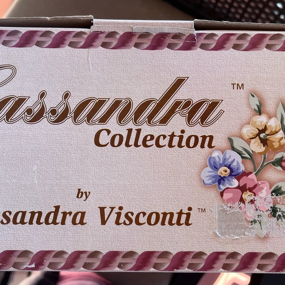 Year 2005 Cassandra Visconti Limited Edition Collector Porcelain Doll - Picture 6 of 16